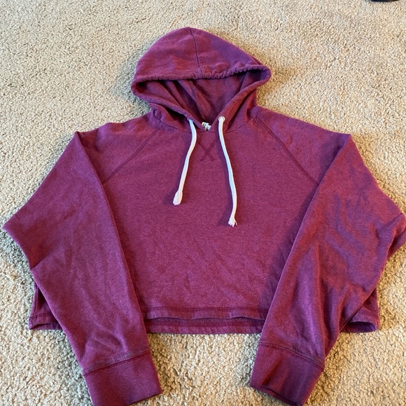 h&m burgundy cropped sweatshirt - Picture 1 of 3